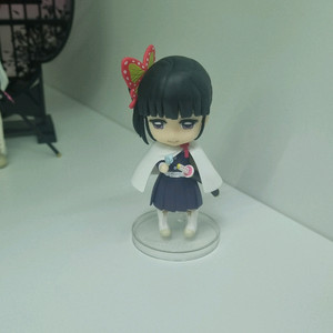 귀멸의 칼날 츠유리 카나오 피규어