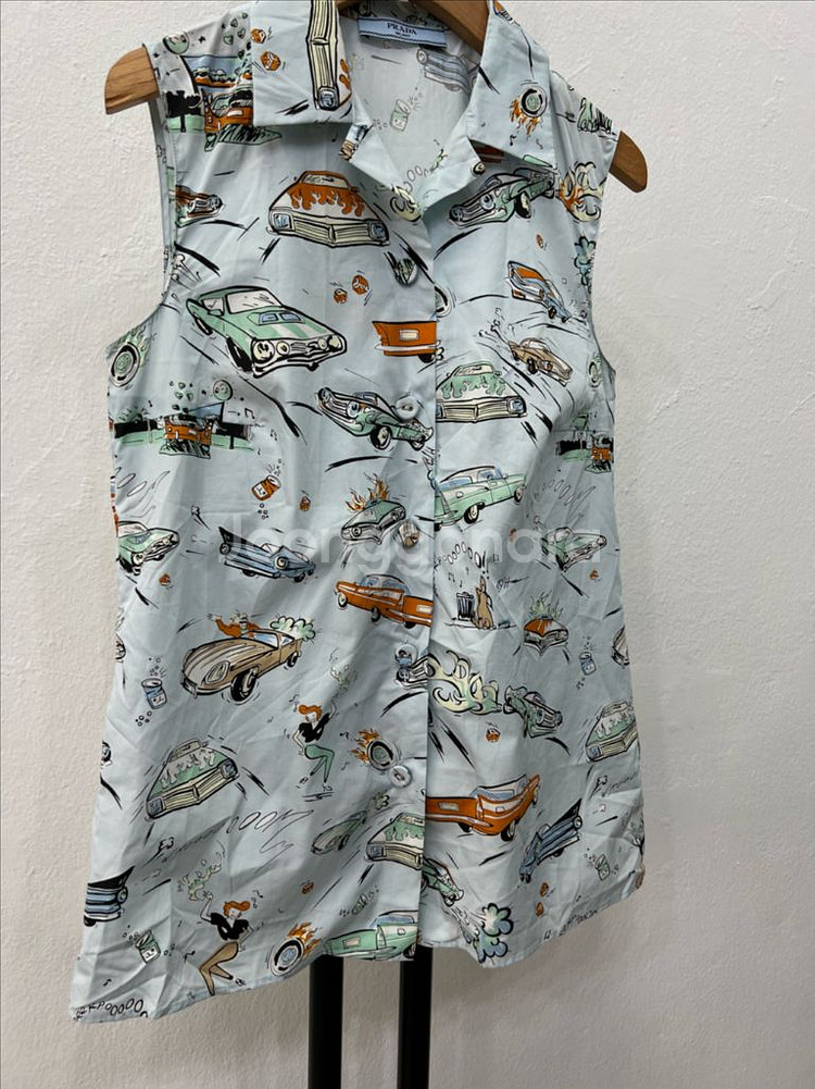 정품) 프라다 자동차 패턴 여성 반팔 셔츠 38--1