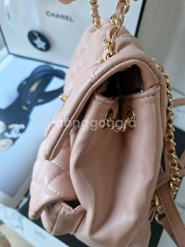 샤넬 vip gift 캐비어미니백팩--4