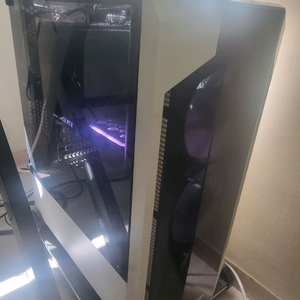게이밍 PC 본체와 모니터 함께 판매합니다오셔야합니다