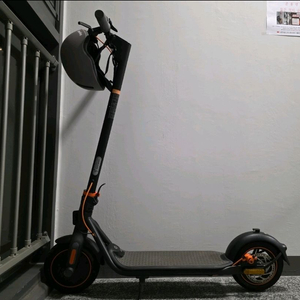 나인봇 F20A 킥보드 신품급 싸게 팔아요
