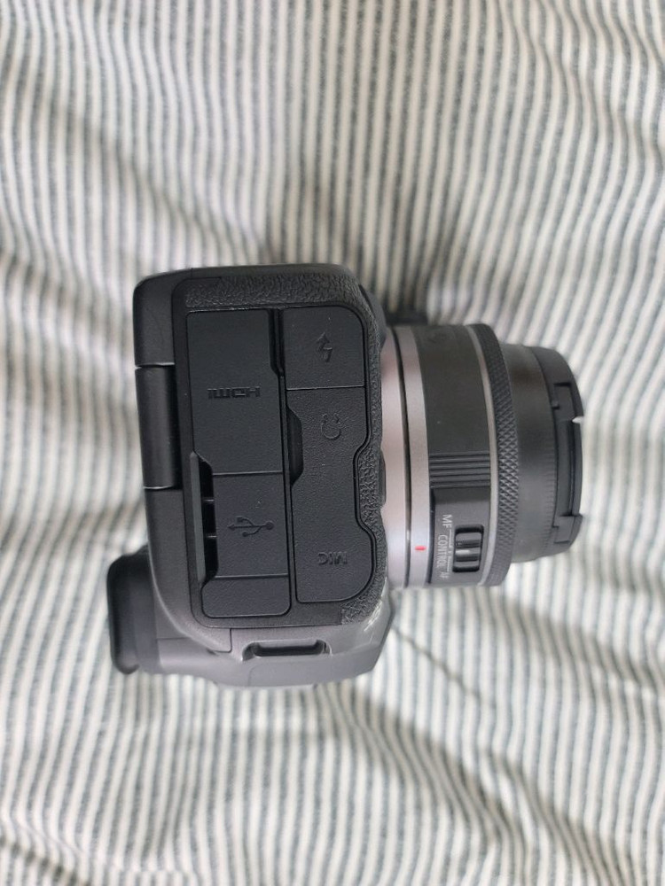 캐논 R5 mark2 알오막투 RF 28mm 팬케익렌즈 이미지