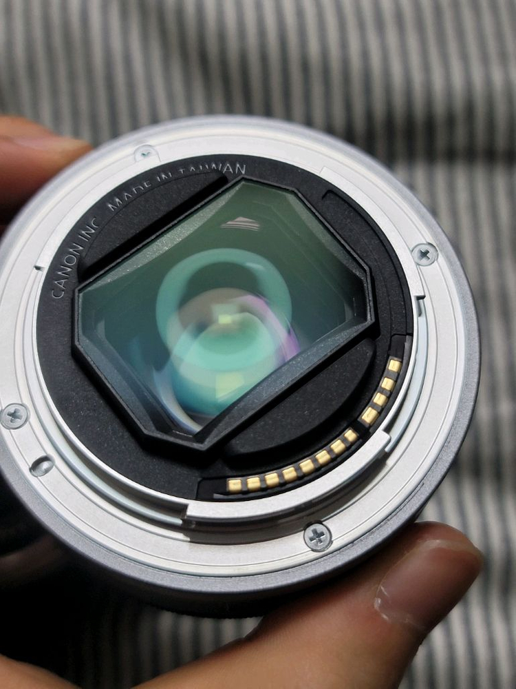 캐논 R5 mark2 알오막투 RF 28mm 팬케익렌즈 이미지