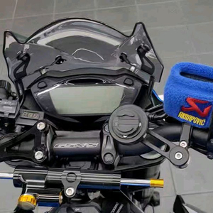 스즈키 gsx-s750 2018