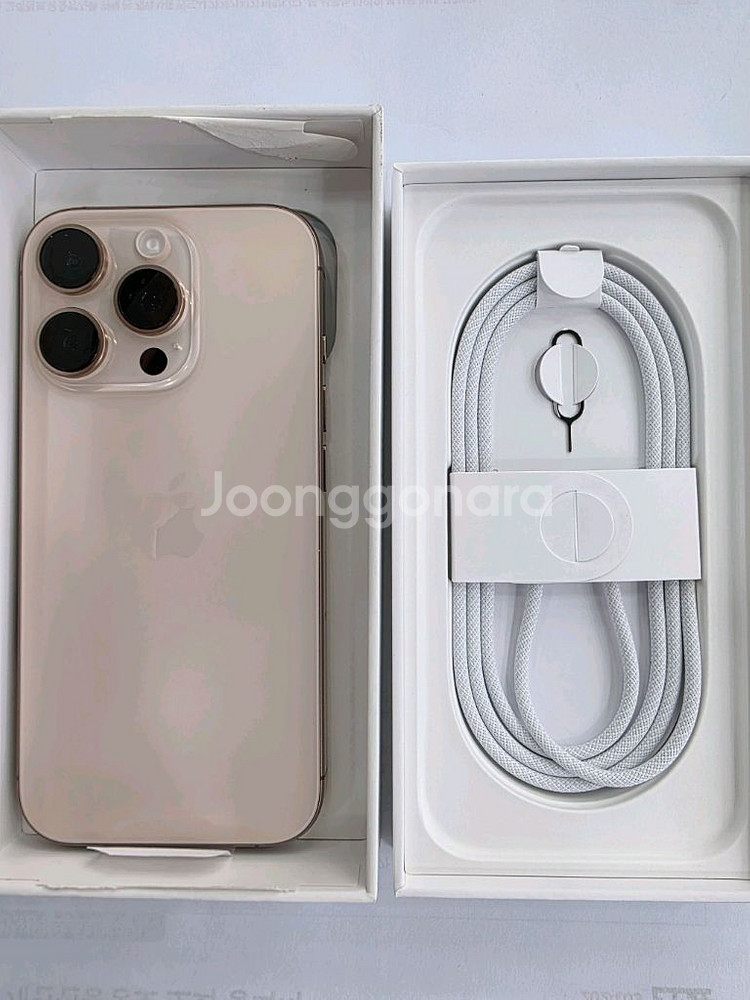 아이폰16프로 256G 데져트티타늄 가통 팝니다--2