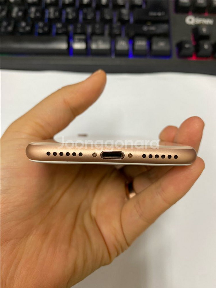 아이폰8 로즈골드 SSS급 64GB 배터리100%--6