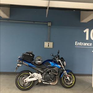 스즈키 GSR600