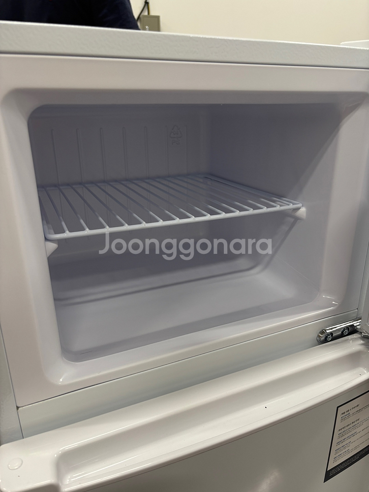 캐리어 클라윈드 122L 소형 냉장고--1