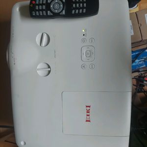 EIKI 빔프로젝터 LC-LU3050