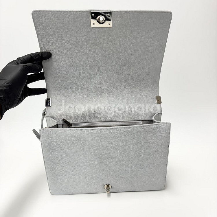 샤넬 보이백 캐비어 은장 라지--6