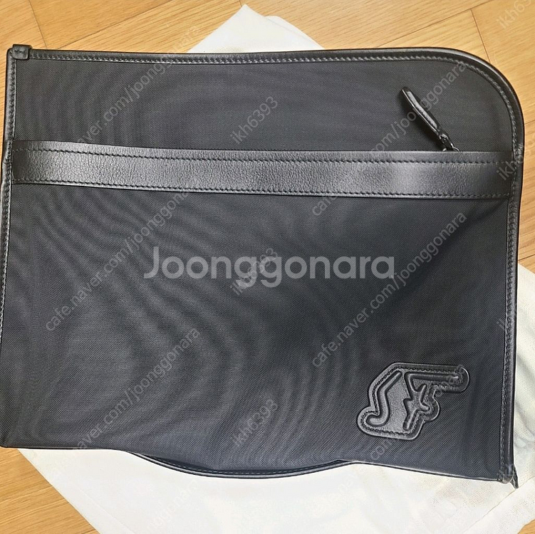 살바토레 페레가모 클러치(파우치) 다큐먼트케이스--0