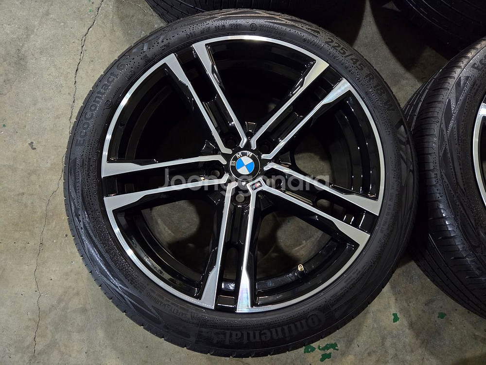 BMW 신형1,2시리즈 819M 18인치 정품 휠타이어--4