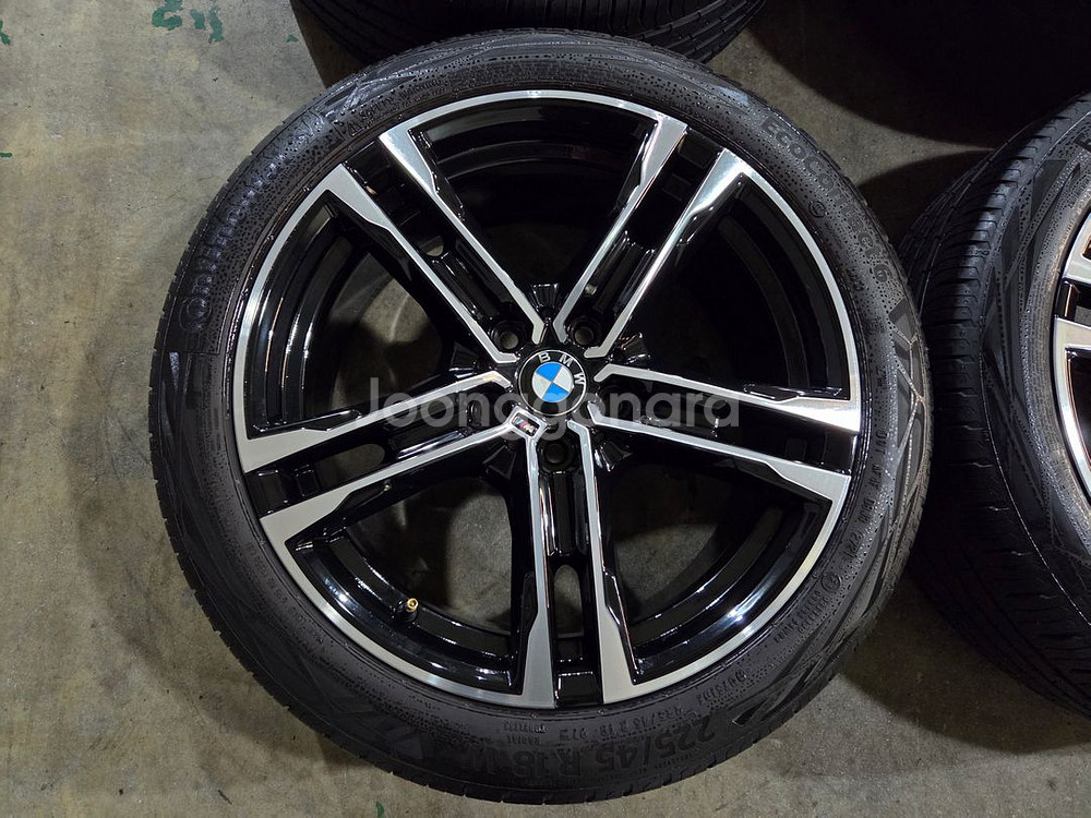 BMW 신형1,2시리즈 819M 18인치 정품 휠타이어--3