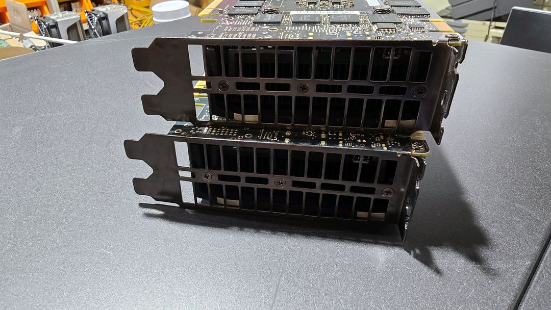 엔비디아 테슬라 GPU 그래픽가속기 k80 x2개--3