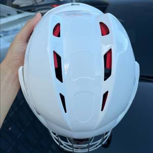 아이스하키 헬멧