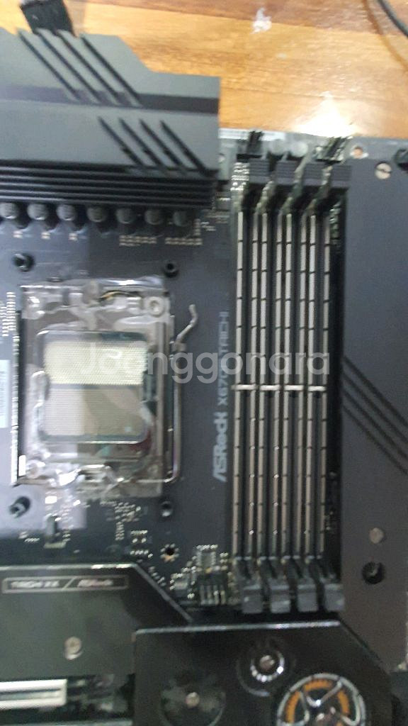 ASRock X670E Taichi 메인보드 최고급제품--2