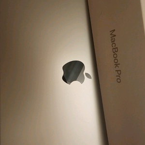 맥북 프로 14인치 M4칩 16GB 512GB
