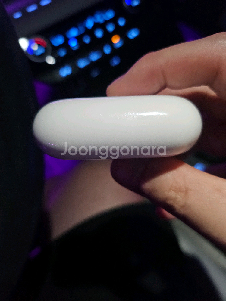 에어팟프로2 본체 c타입 정품 상태좋고 작동잘됨--5