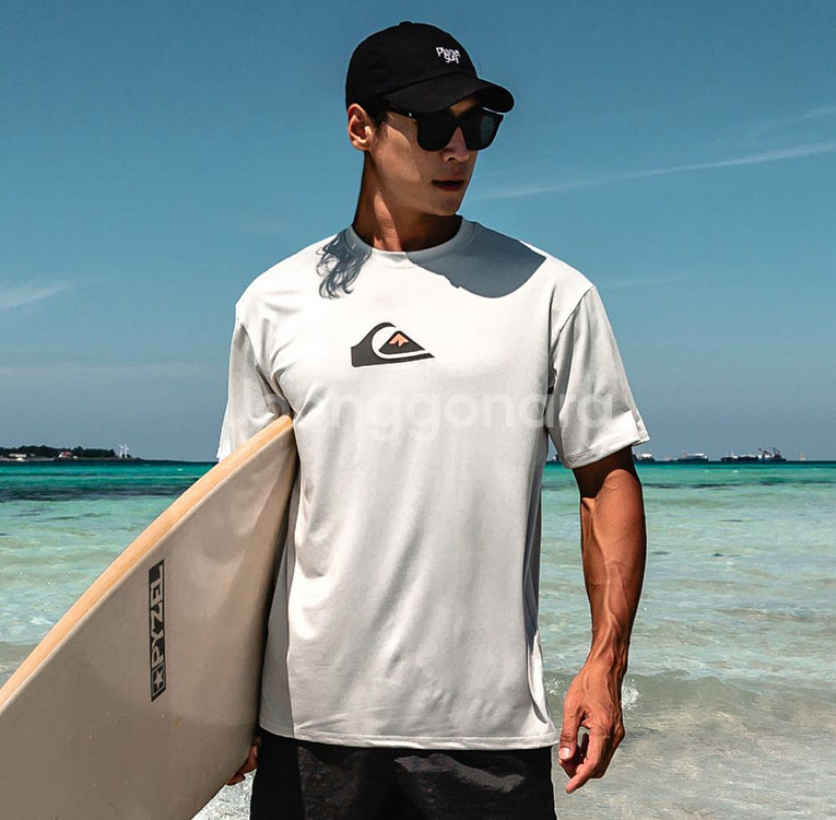 퀵실버 반팔 래쉬가드--4