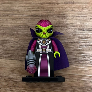 레고 미니피규어 여자 외계인 이미지