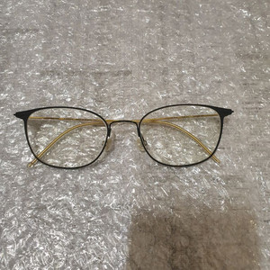 mono design b-titanium 안경테