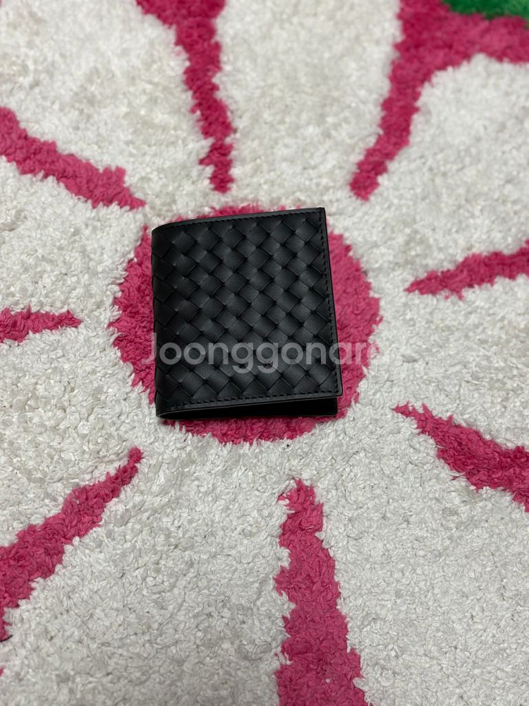 보테가베네타 클래식 인트레치아토 반지갑 새상품--3