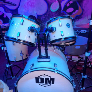 DM드럼세드