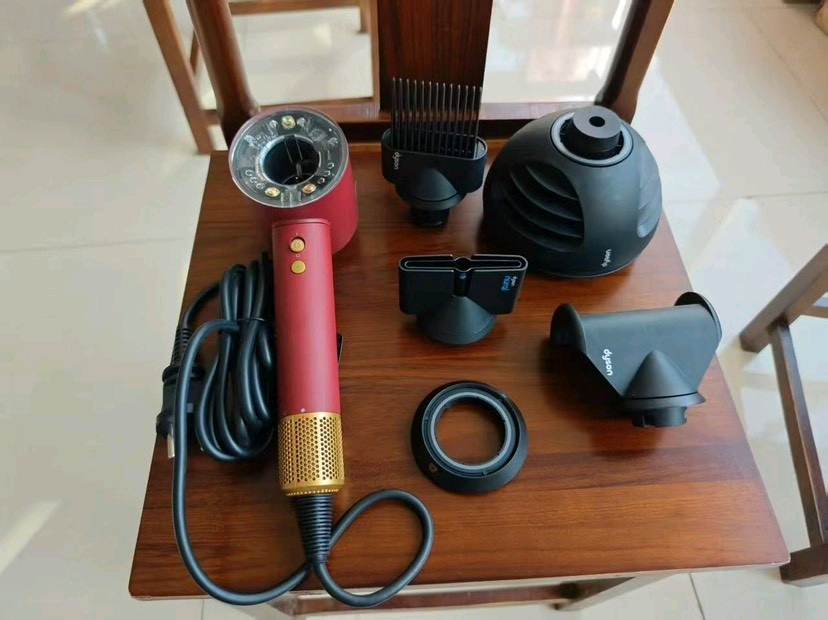 다이슨 HD16 드라이기 레드--1