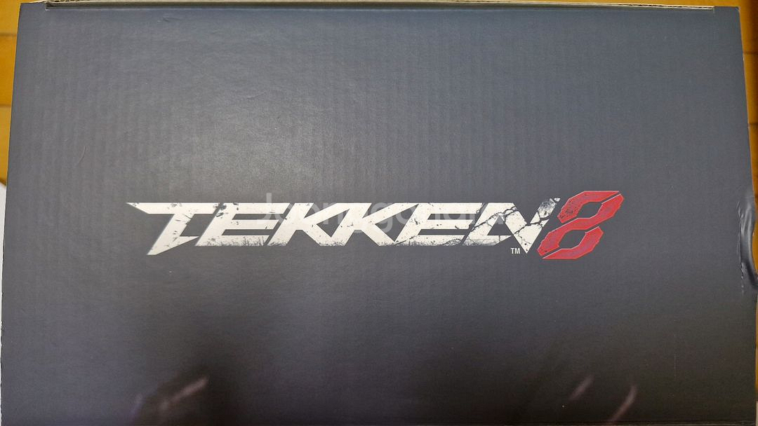 PS5 철권8 콜렉터즈 에디션 진 피규어 판매합니다.--4