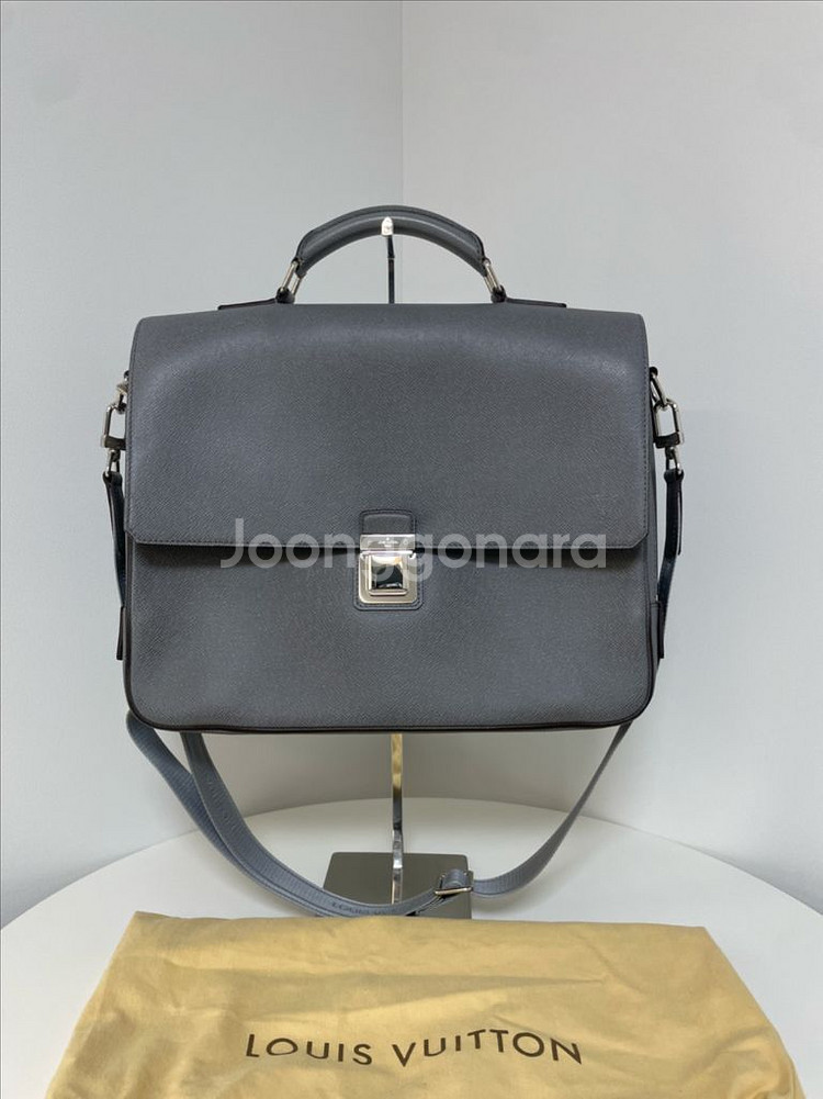 루이비통 타이가 바실리PM 브리프케이스 서류가방--0