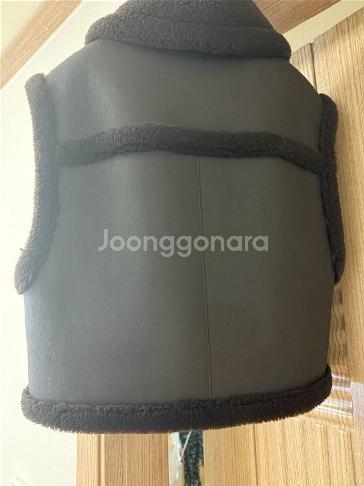 더캐시미어 양털조끼 (새상품)--1