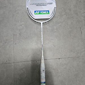 요넥스 나노플레어 넥스테이지