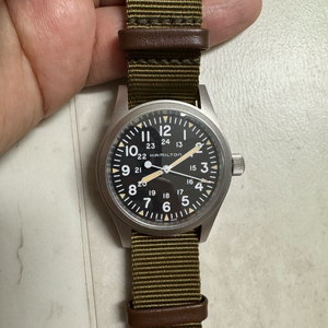 해밀턴 카키필드 메카니컬 38 팝니다.