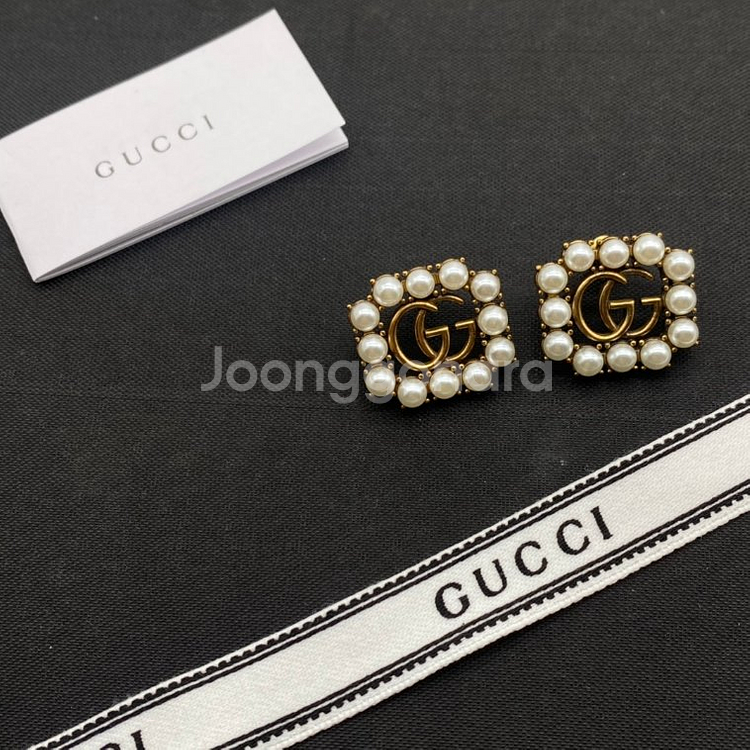 Gucci 업사이클링 펜던트 피어싱 귀걸이--1