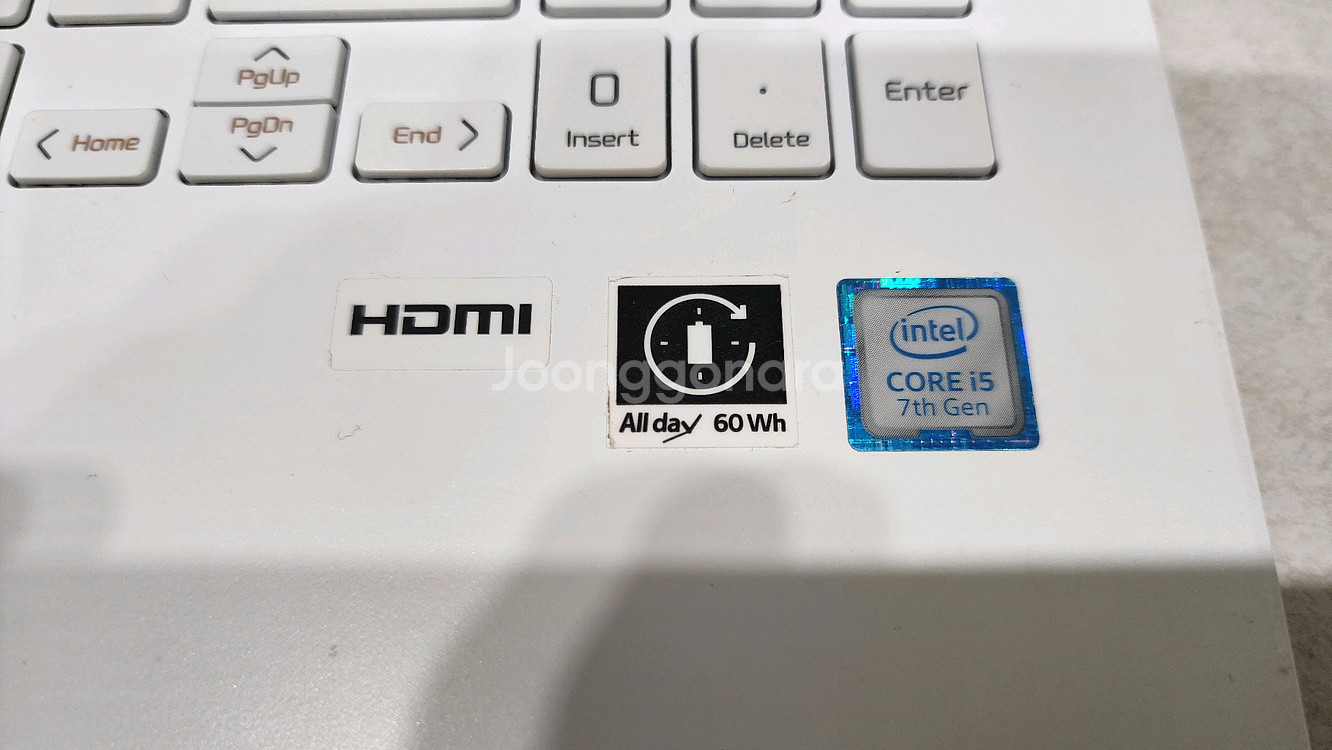 LG Gram 15 화이트 노트북 i5--6