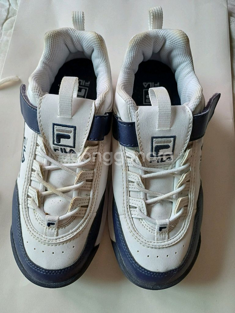 215 220 나이키 필라운동화--0