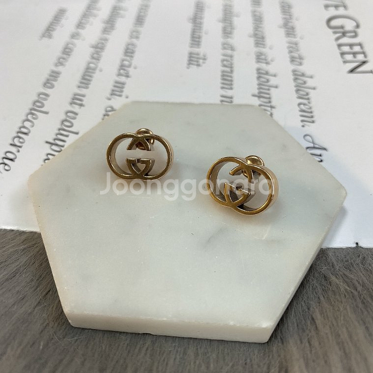 Gucci 업사이클링 펜던트 피어싱 귀걸이--3