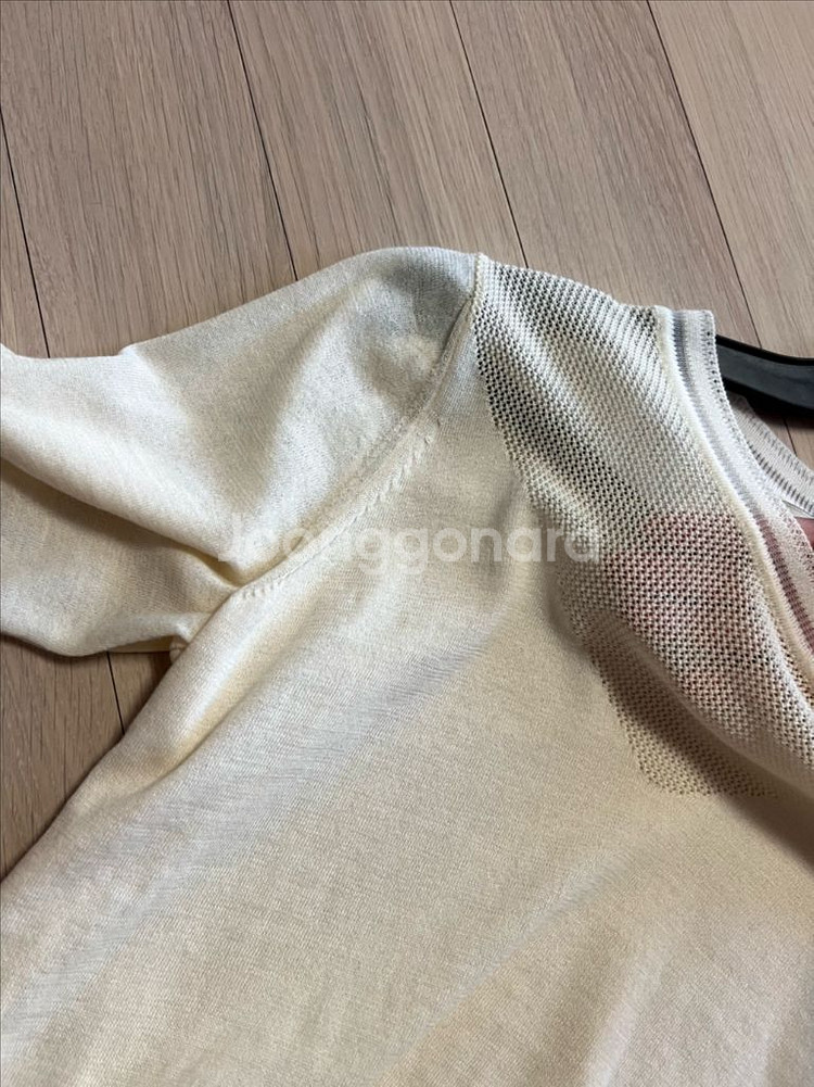 한섬 마인 MINE 펀칭 매쉬 배색 니트 탑 블라우스--6