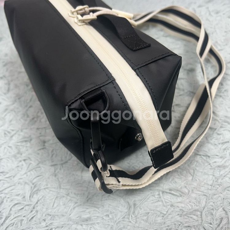 스타벅스 x 헌터 2024 투웨이 파우치 & 크로스백--5