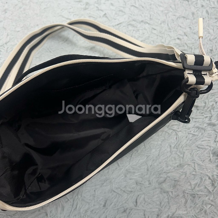 스타벅스 x 헌터 2024 투웨이 파우치 & 크로스백--4