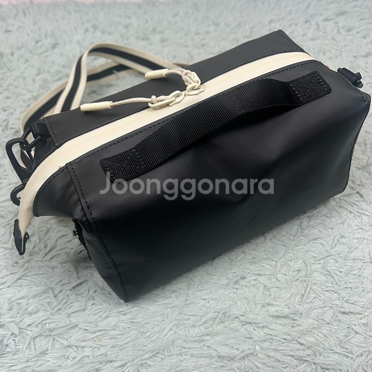 스타벅스 x 헌터 2024 투웨이 파우치 & 크로스백--6