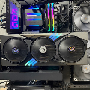 9800x3d+ROG X870E HERO 반본체