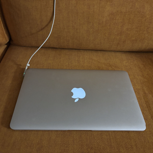 맥북에어 11-inch, Late 2010