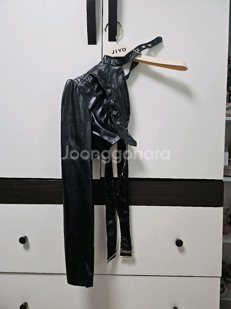 블랙 가죽 레더 벨트 원숄더 자켓--0