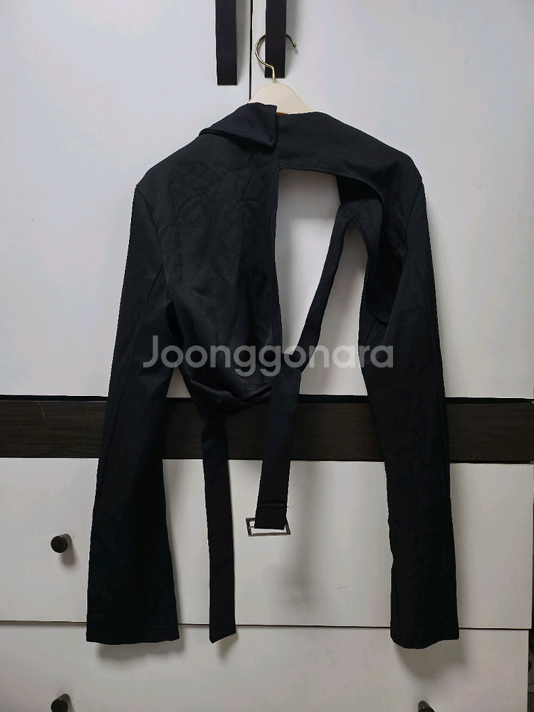 블랙 벨트 원숄더 자켓--1