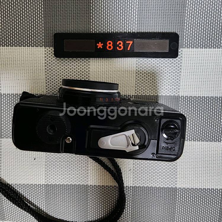 코니카 C35 EF3 블랙바디 필름카메라--3