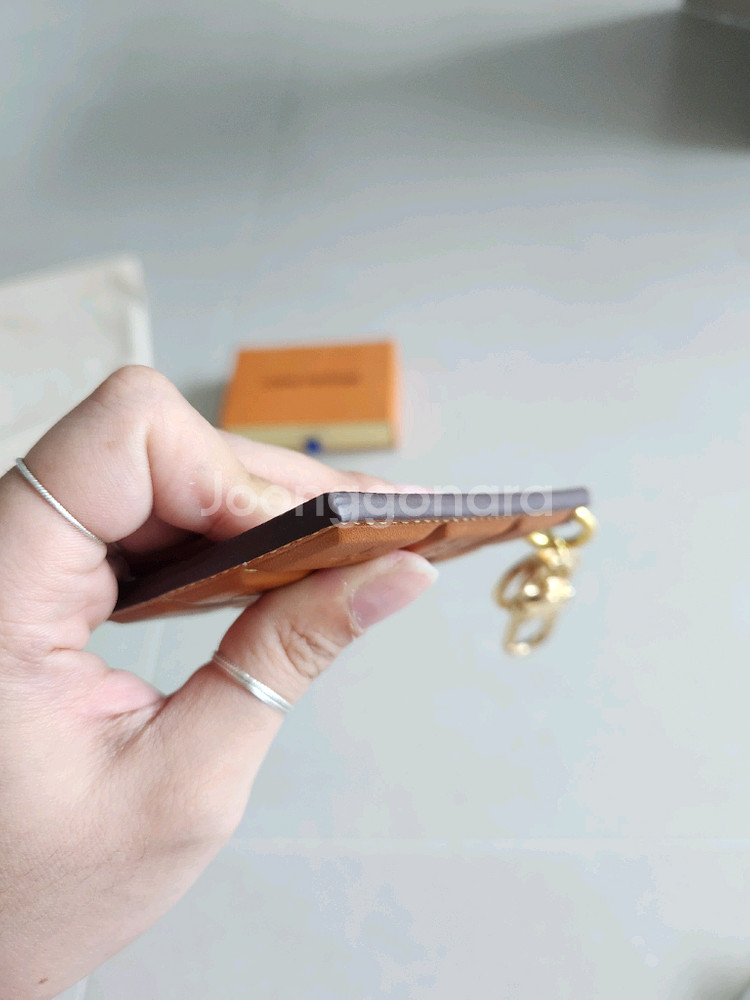 [미사용&새제품] 루이비통 초콜 바 키링(각인완벽)--8