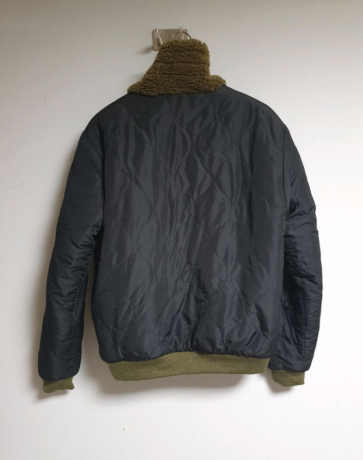 착샷* 양면 퍼 후리스 점퍼 블랙+카키)105--6