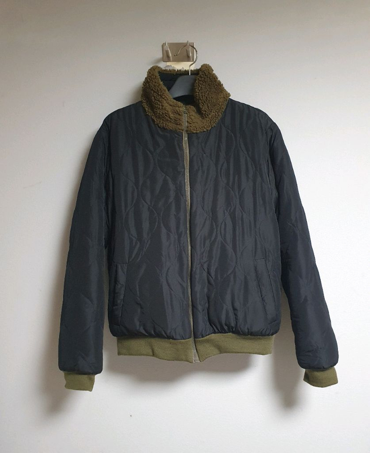 착샷* 양면 퍼 후리스 점퍼 블랙+카키)105--4