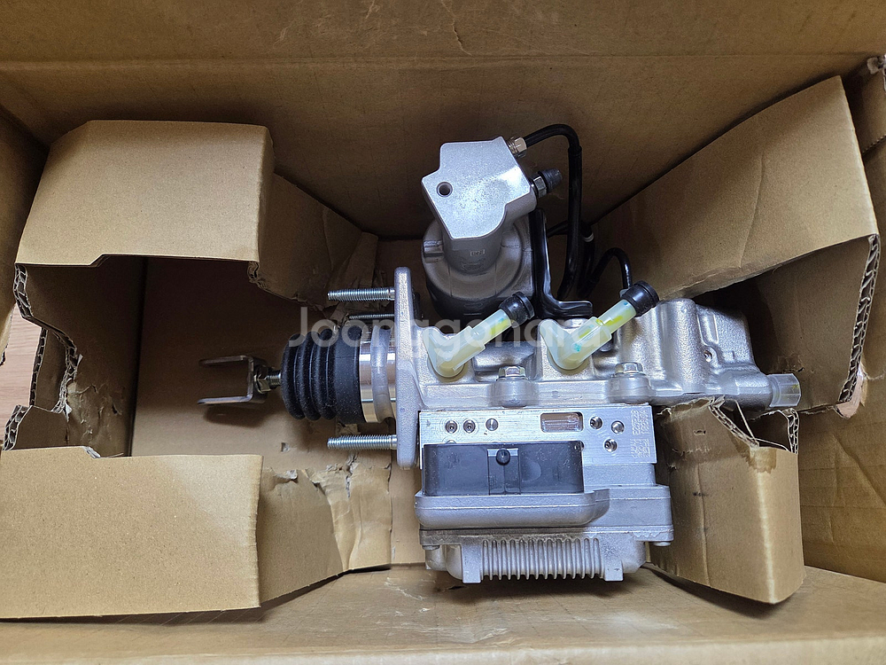 렉서스 CT200h ABS 모듈--2